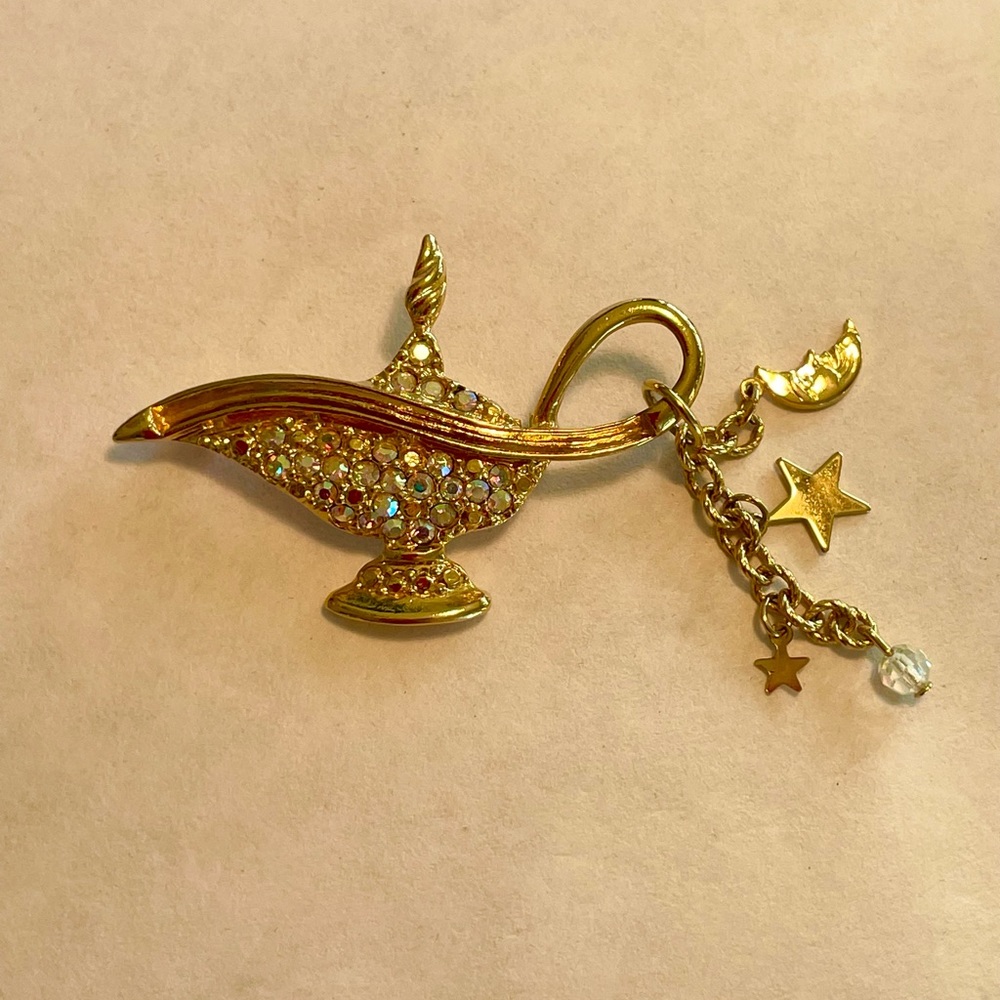 Kirks Folly’s Aladdin’s Lamp Pin/Brooch